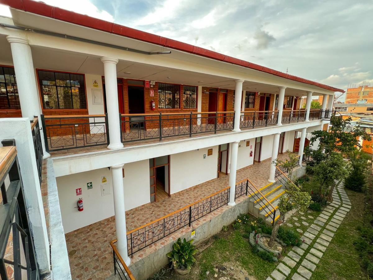 Tupac Huaraz Hostel Exterior photo