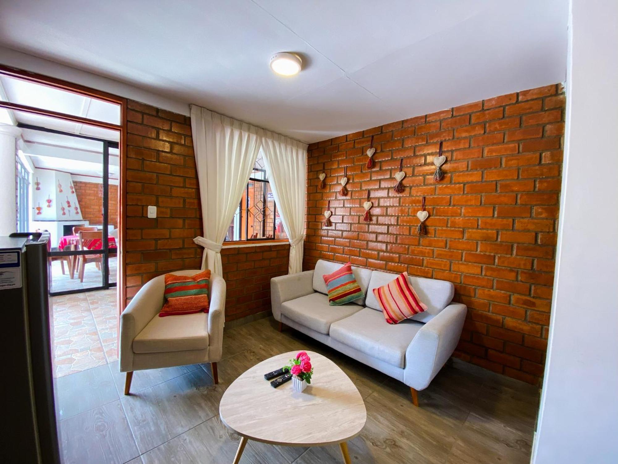 Tupac Huaraz Hostel Exterior photo